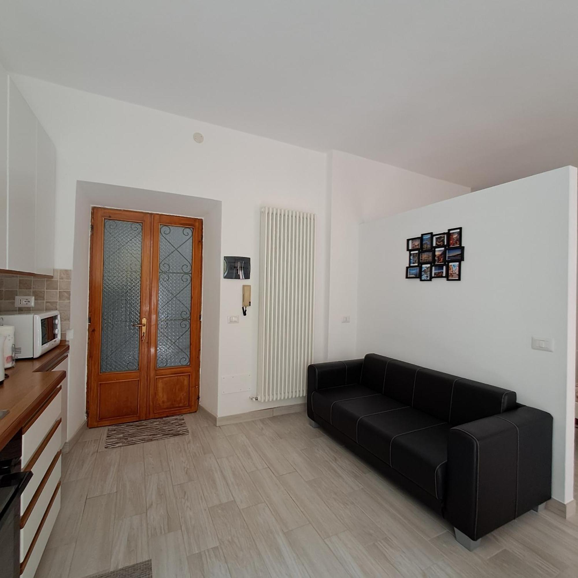 Da Vinci Refuge 1 Apartment Limonta Exterior photo